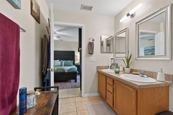 $284,900 | 4729 Northeast 16th Terrace, Gainesville, FL 32609