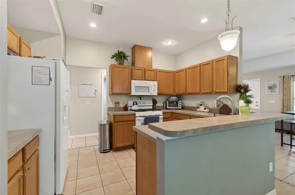 $284,900 | 4729 Northeast 16th Terrace, Gainesville, FL 32609