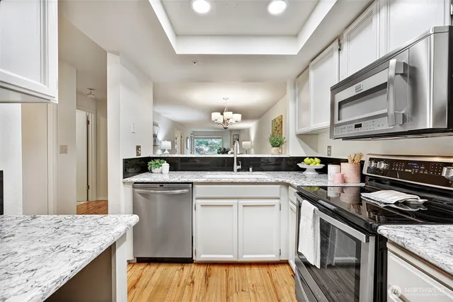 $450,000 | 823 North 161st Place, Unit 105, Shoreline, WA 98133