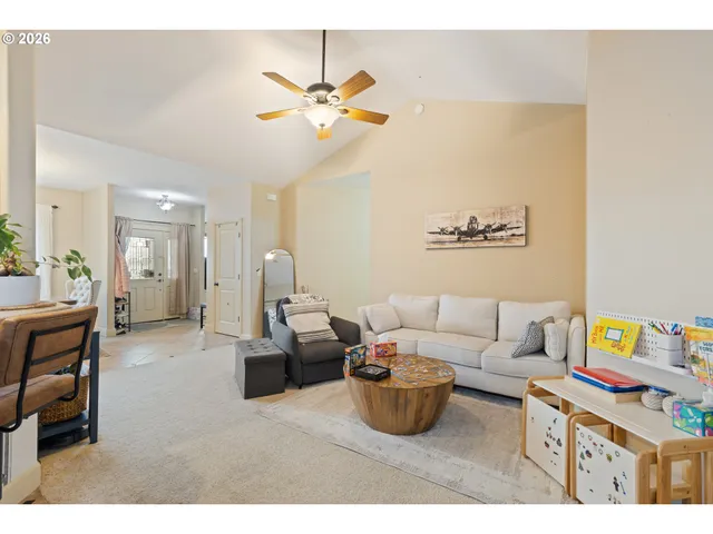 $599,000 | 849 North View Drive, Winchester, OR 97495