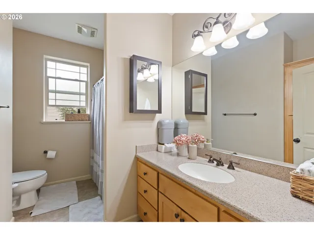 $599,000 | 849 North View Drive, Winchester, OR 97495