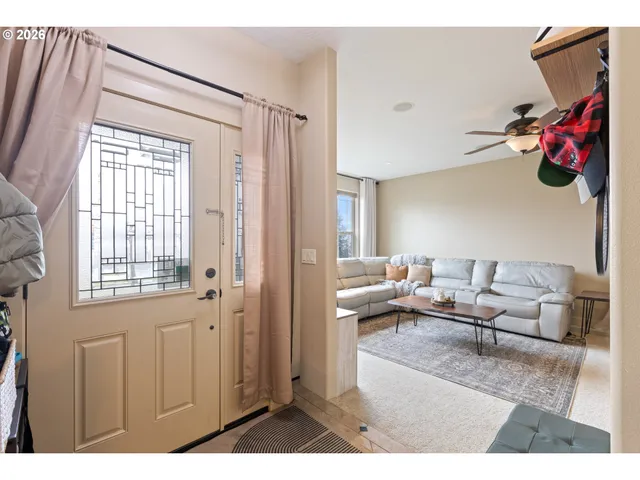 $599,000 | 849 North View Drive, Winchester, OR 97495