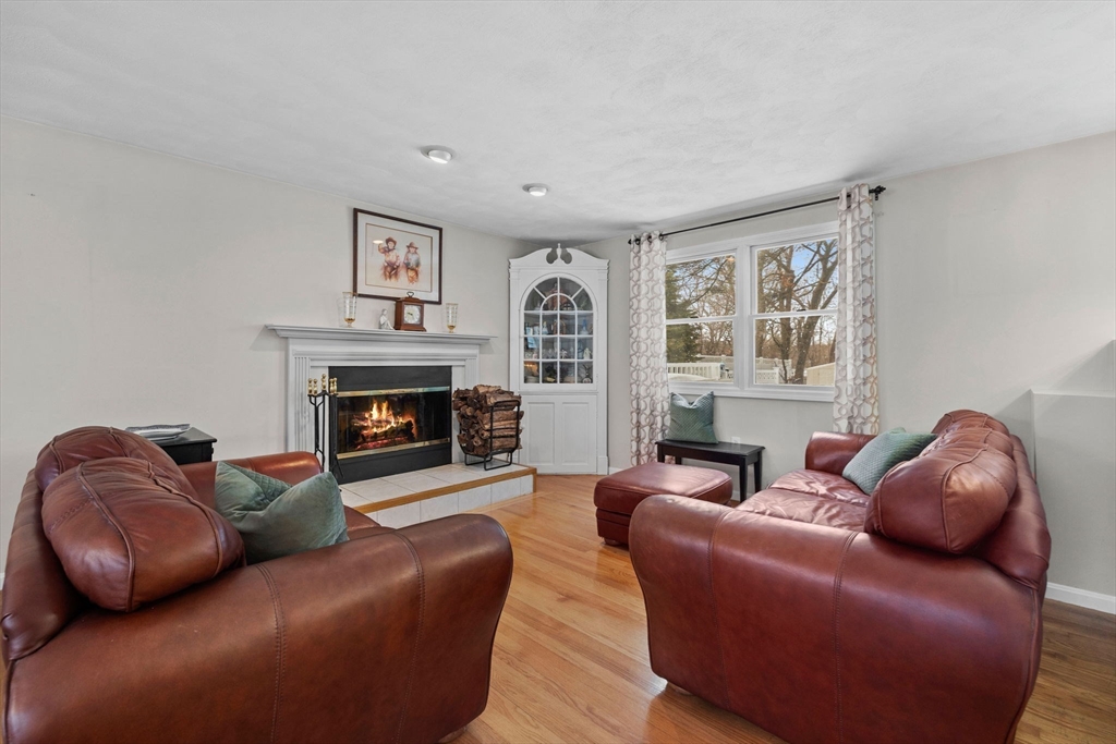 2-2A West Diane Road Peabody, MA 01960 - Photo 5 of 26