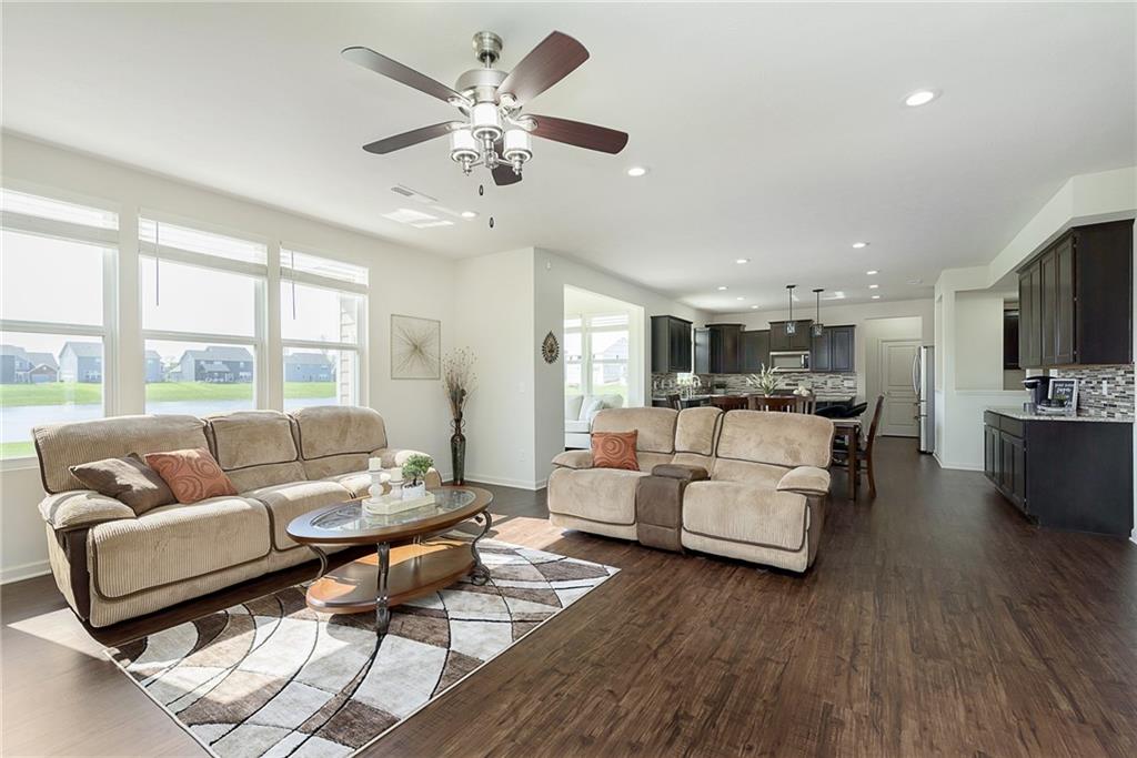 13356 Fielding Way Fishers, IN 46037 - Photo 11 of 35 Gallery Image 11