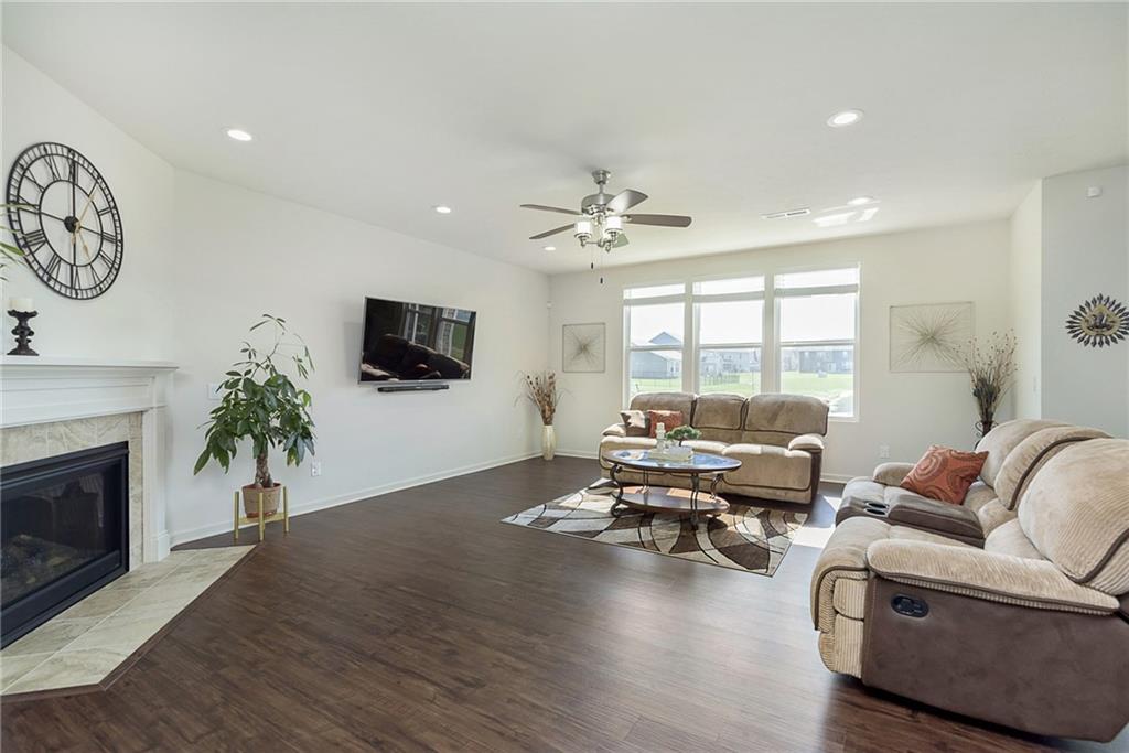 13356 Fielding Way Fishers, IN 46037 - Photo 9 of 35 Gallery Image 9
