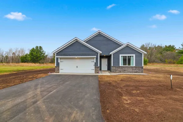 $349,900 | 20972 Woods Edge Court, Ironton, MN 56455