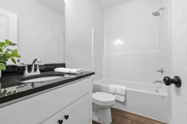 $349,900 | 20972 Woods Edge Court, Ironton, MN 56455