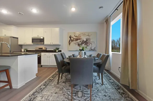 $349,900 | 20972 Woods Edge Court, Ironton, MN 56455