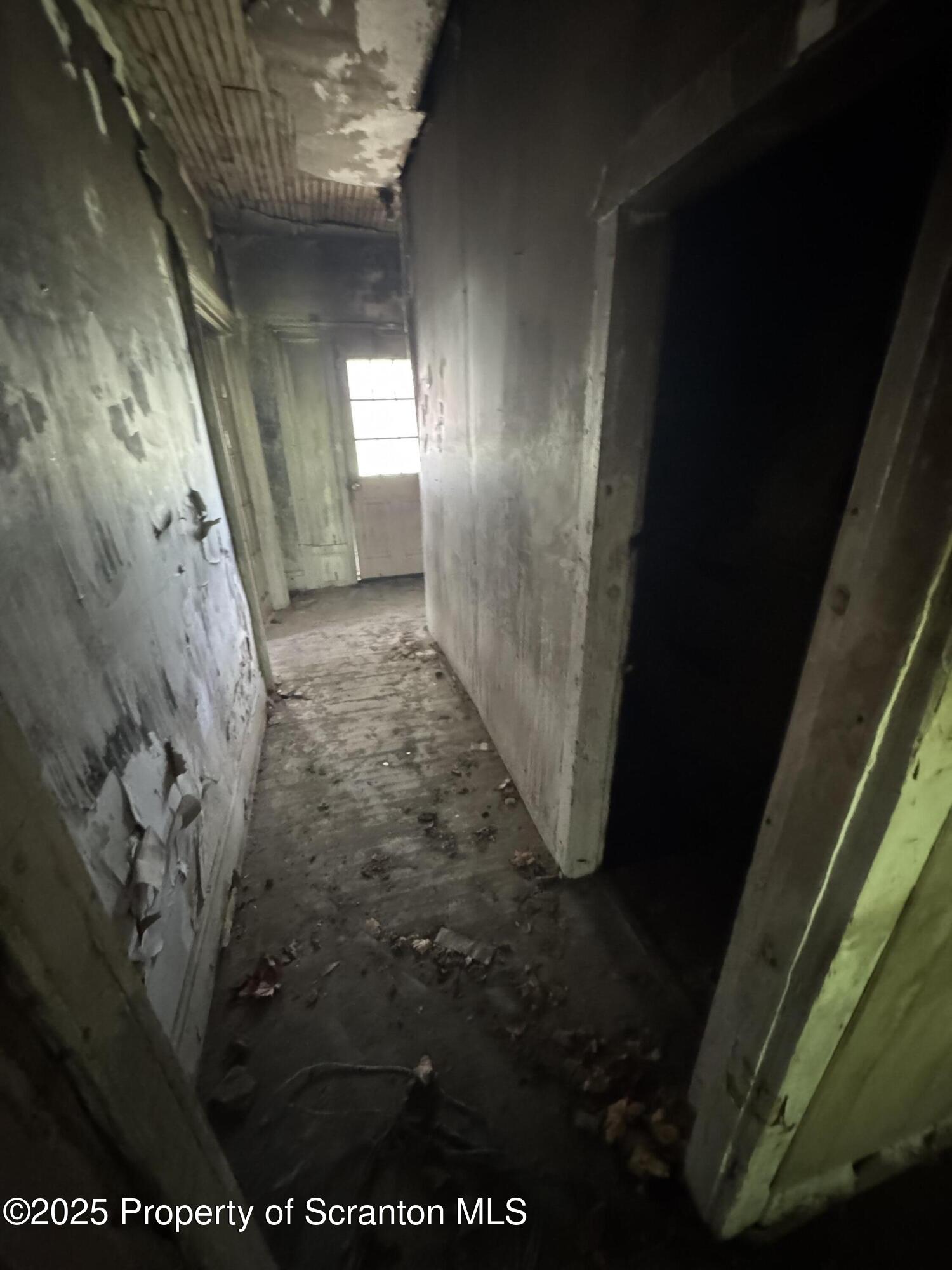 41 William Street Hallstead, PA 18822 - Photo 6 of 26 IMG_7736