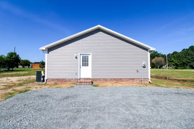 $230,000 | 733 Tracy Road, Deep Run, NC 28525