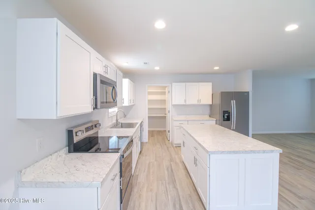 $230,000 | 733 Tracy Road, Deep Run, NC 28525