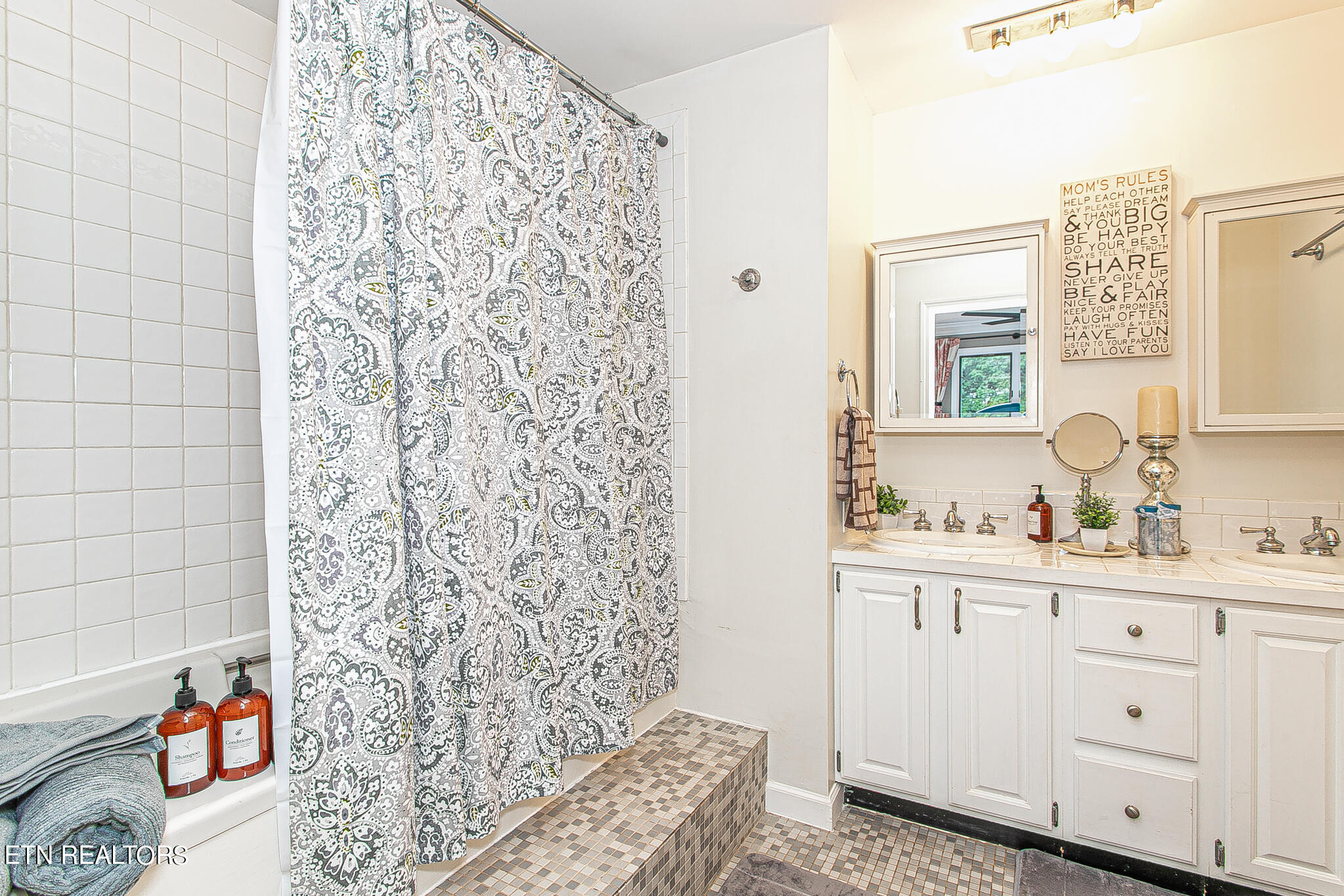 1610 Duncan Road Knoxville, TN 37919 - Photo 11 of 30 1610 Duncan-94