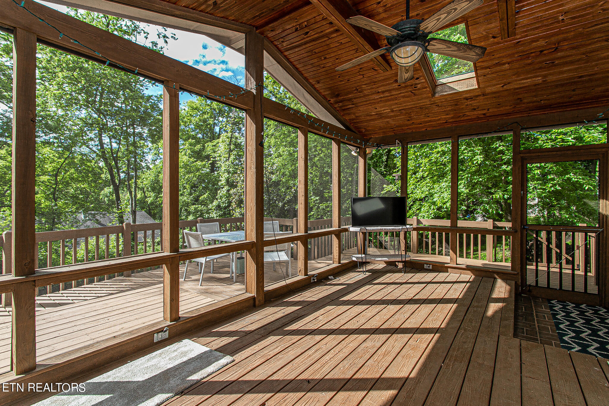 1610 Duncan Road Knoxville, TN 37919 - Photo 25 of 30 1610 Duncan-107