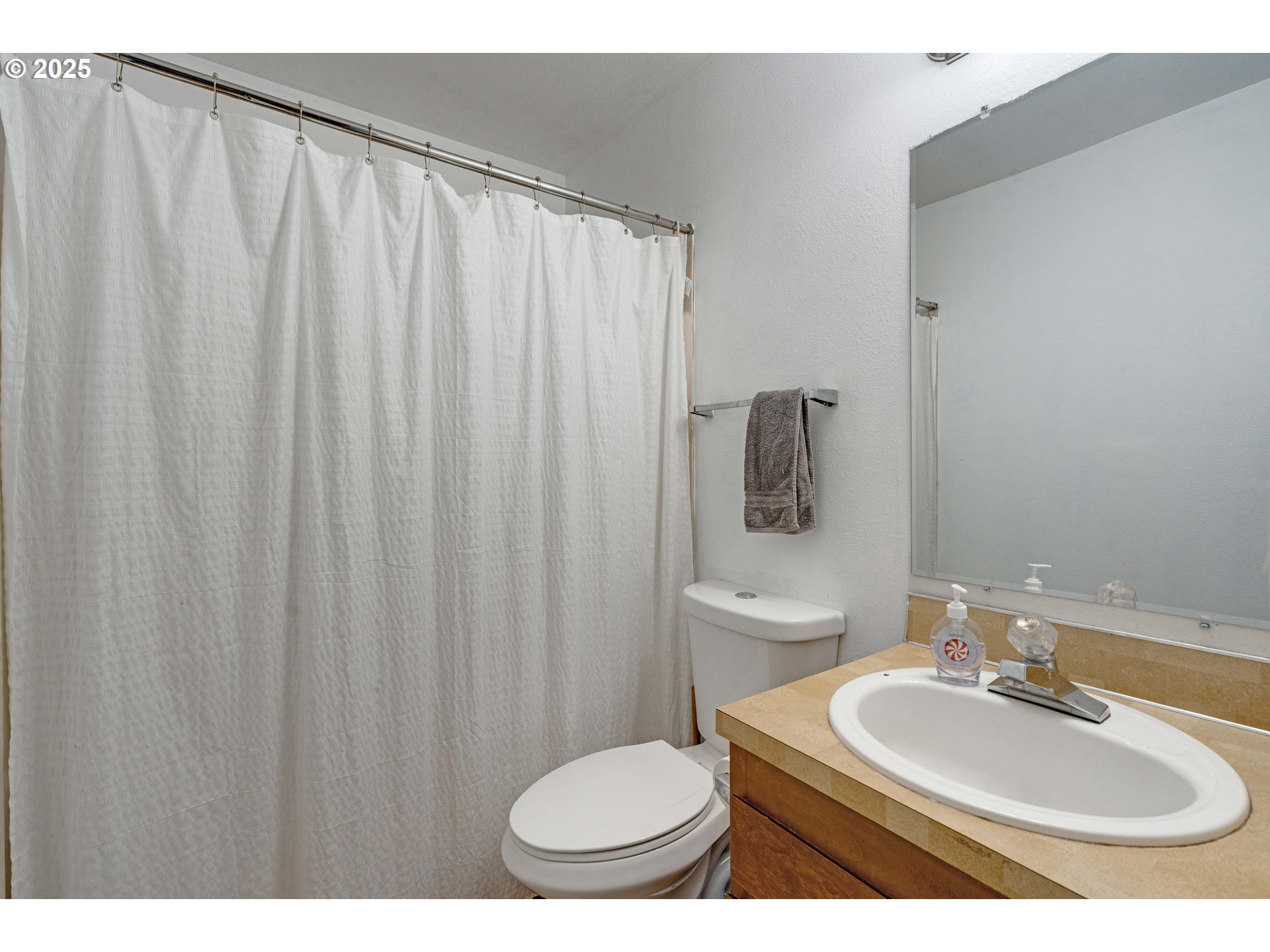 15946 Northeast Fremont Street Portland, OR 97230 - Photo 15 of 38