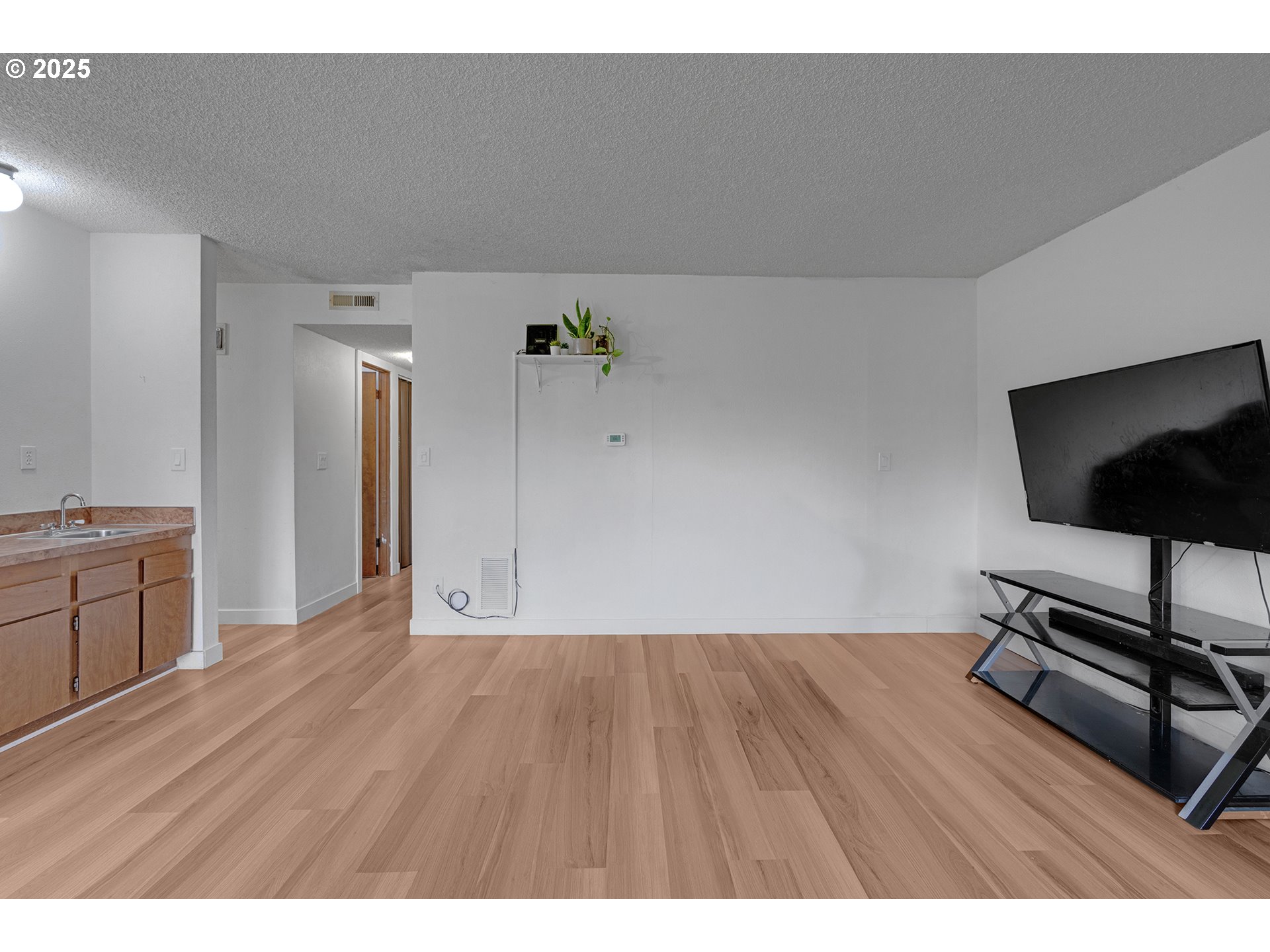 15946 Northeast Fremont Street Portland, OR 97230 - Photo 6 of 38