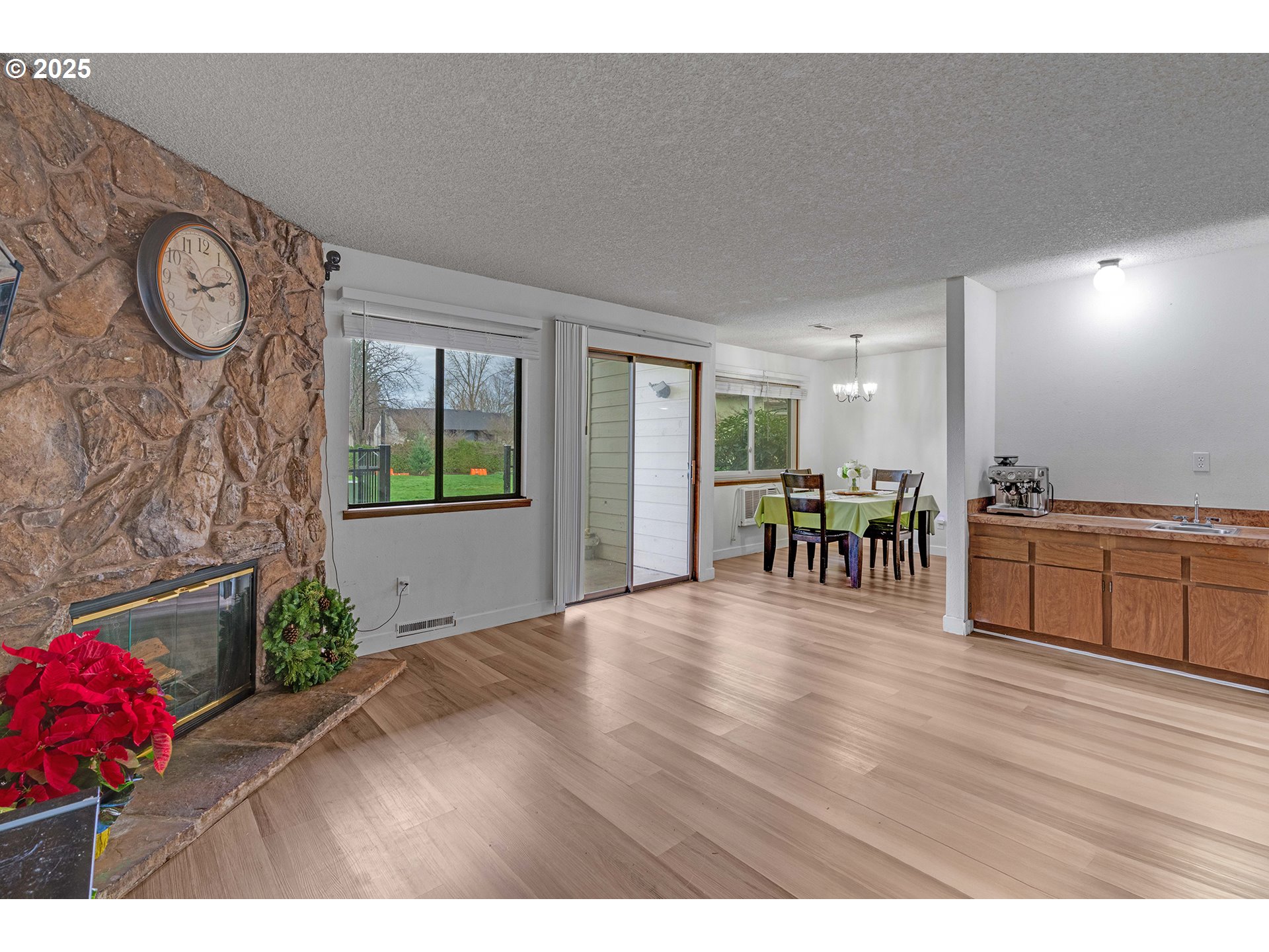 15946 Northeast Fremont Street Portland, OR 97230 - Photo 7 of 38