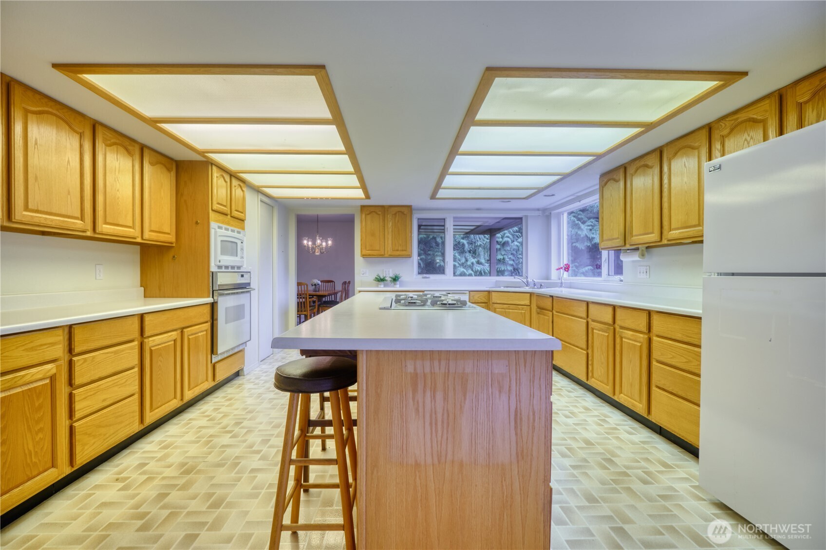 323 Evergreen Way Point Roberts, WA 98281 - Photo 8 of 36 Gallery Image 8