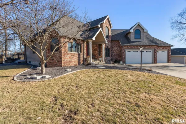 $574,900 | 905 Brookline Drive, Eureka, IL 61530