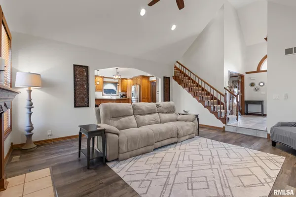 $574,900 | 905 Brookline Drive, Eureka, IL 61530