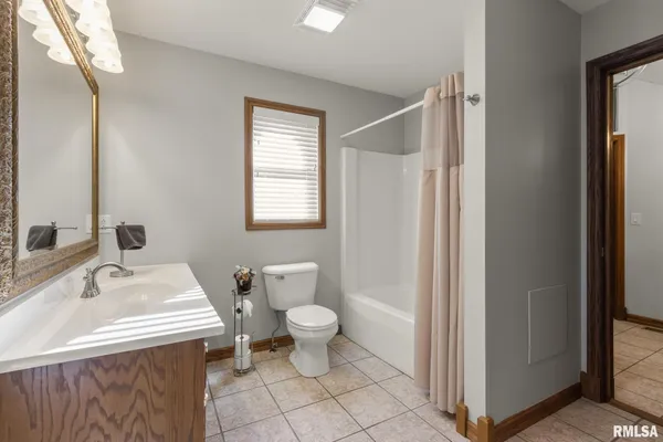 $574,900 | 905 Brookline Drive, Eureka, IL 61530