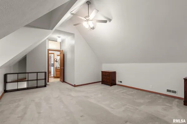 $574,900 | 905 Brookline Drive, Eureka, IL 61530