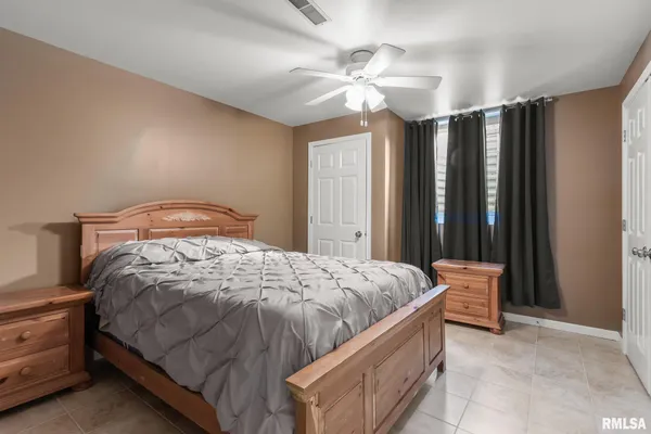 $574,900 | 905 Brookline Drive, Eureka, IL 61530