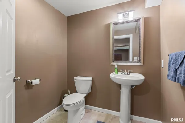 $574,900 | 905 Brookline Drive, Eureka, IL 61530