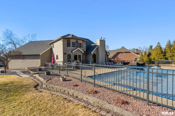 $574,900 | 905 Brookline Drive, Eureka, IL 61530