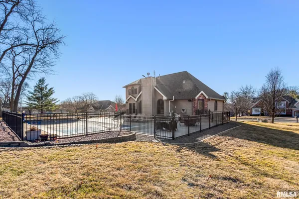 $574,900 | 905 Brookline Drive, Eureka, IL 61530