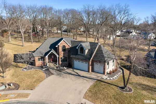 $574,900 | 905 Brookline Drive, Eureka, IL 61530