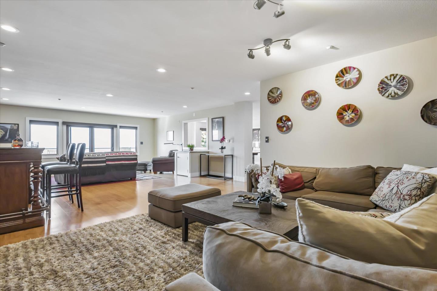 327 Farallon Avenue Pacifica, CA 94044 - Photo 20 of 74 a living room with furniture and wooden floor