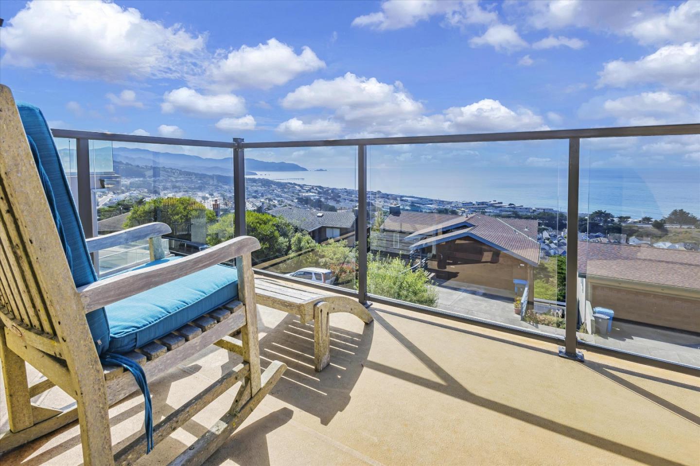 327 Farallon Avenue Pacifica, CA 94044 - Photo 4 of 74