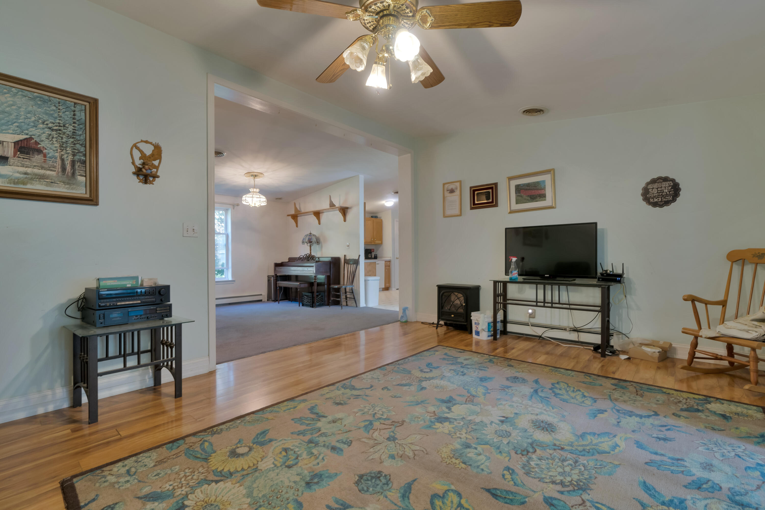 64 Loop Road Wells, ME 04090 - Photo 15 of 26 livingroom