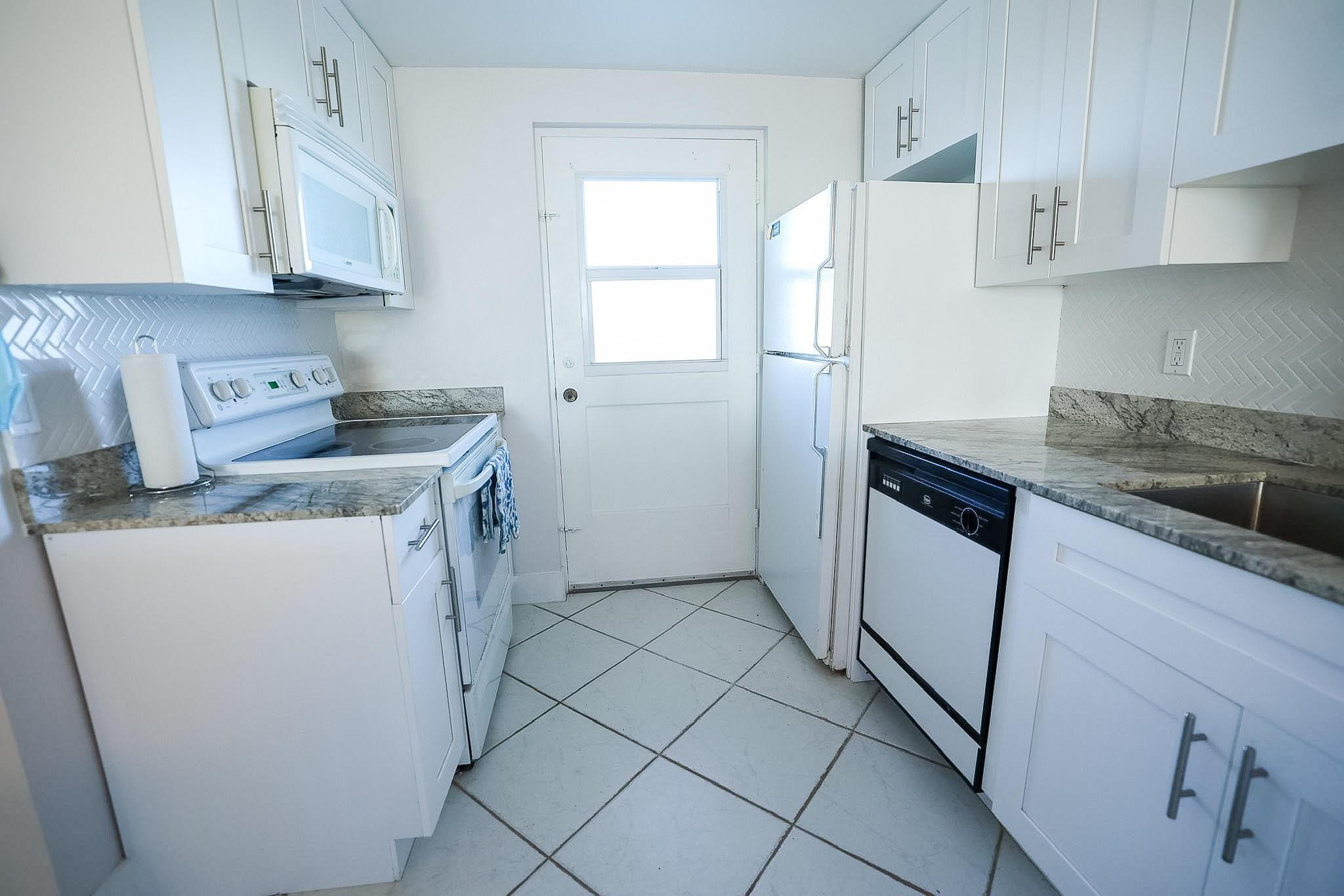 5700 Northwest 2nd Avenue, Unit 605 Boca Raton, FL 33487 - Photo 7 of 21 Photo 7