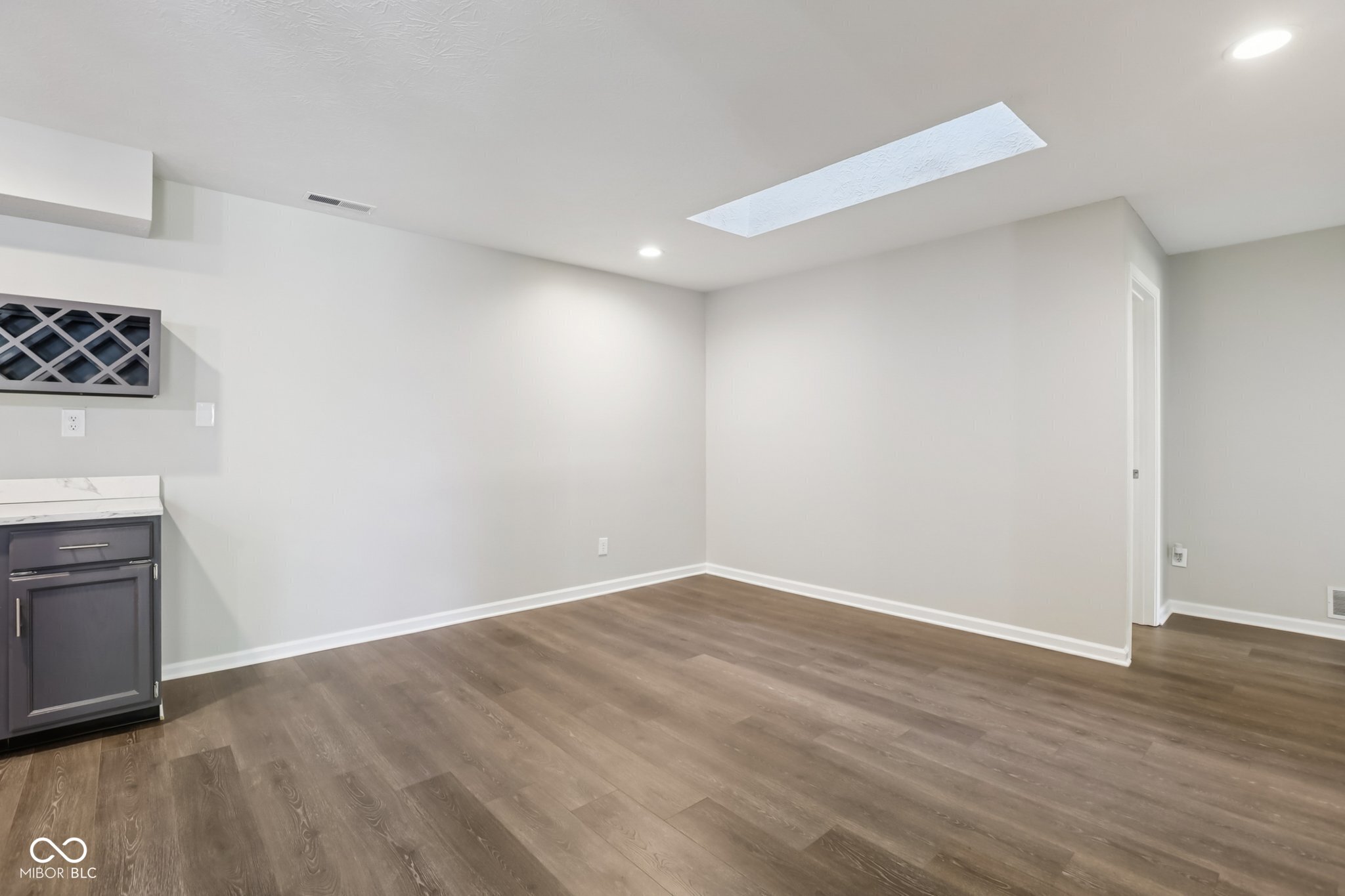 9364 Oak Run E Drive Indianapolis, IN 46260 - Photo 22 of 37