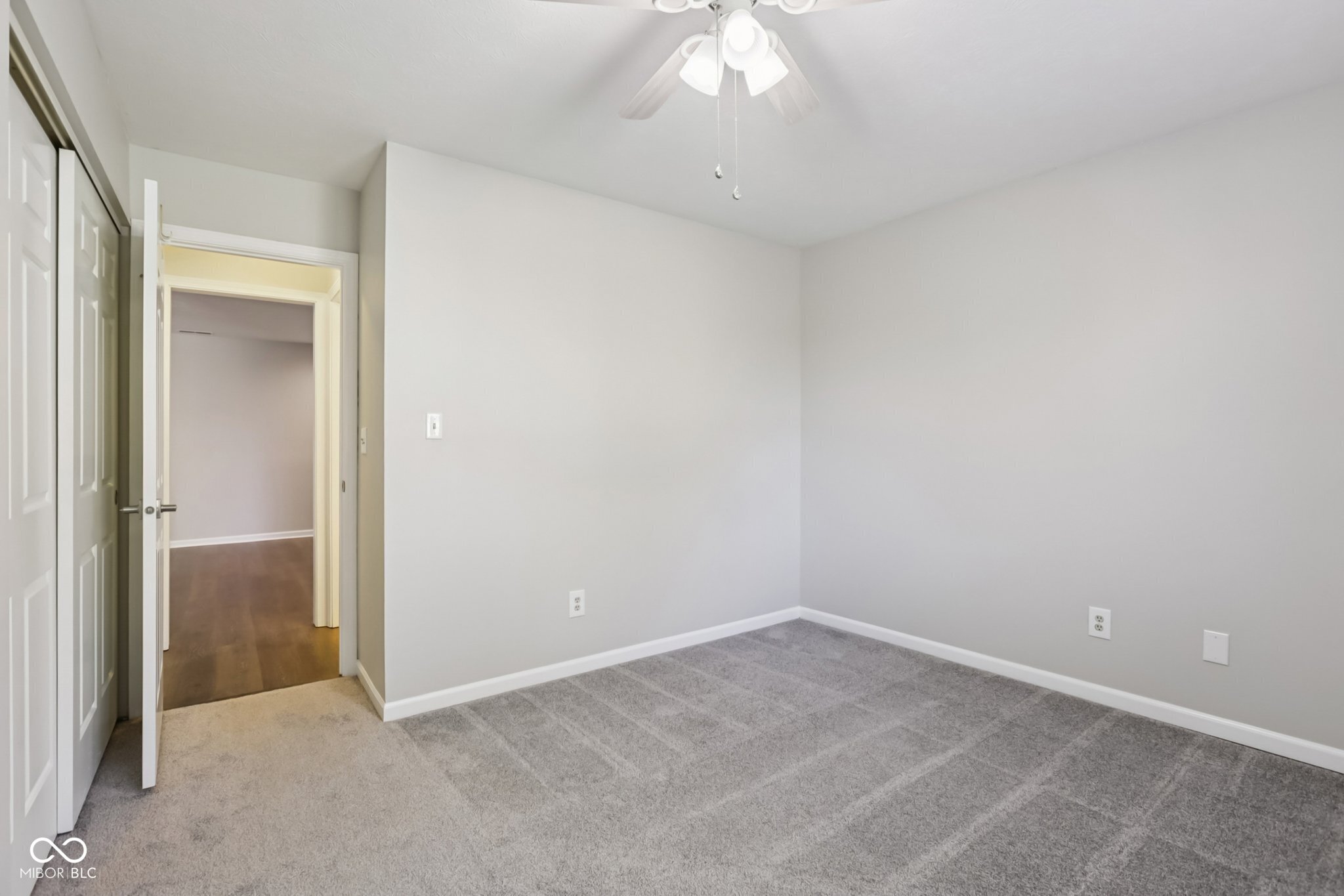 9364 Oak Run E Drive Indianapolis, IN 46260 - Photo 26 of 37