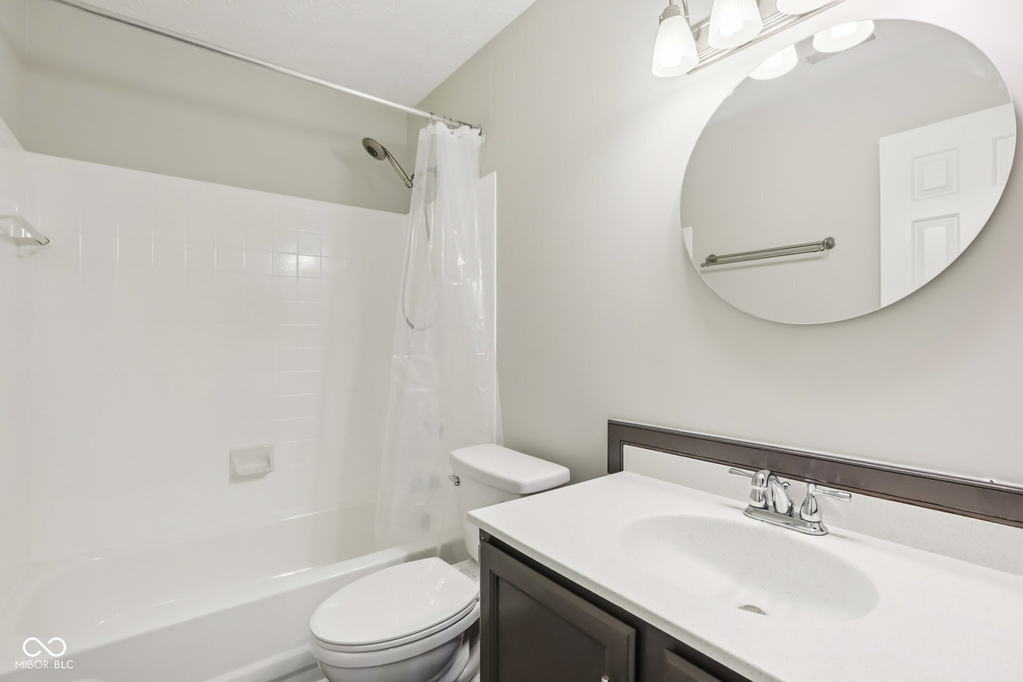 9364 Oak Run E Drive Indianapolis, IN 46260 - Photo 31 of 37