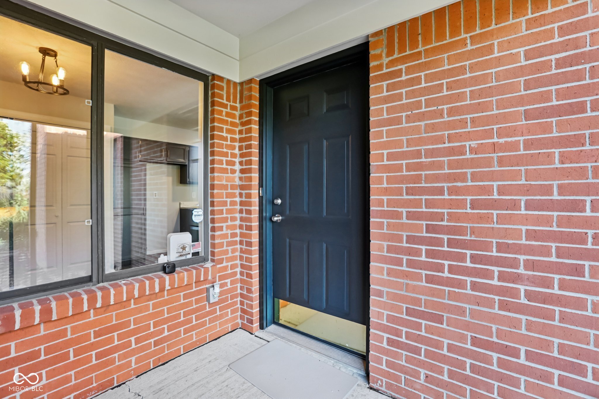 9364 Oak Run E Drive Indianapolis, IN 46260 - Photo 5 of 37