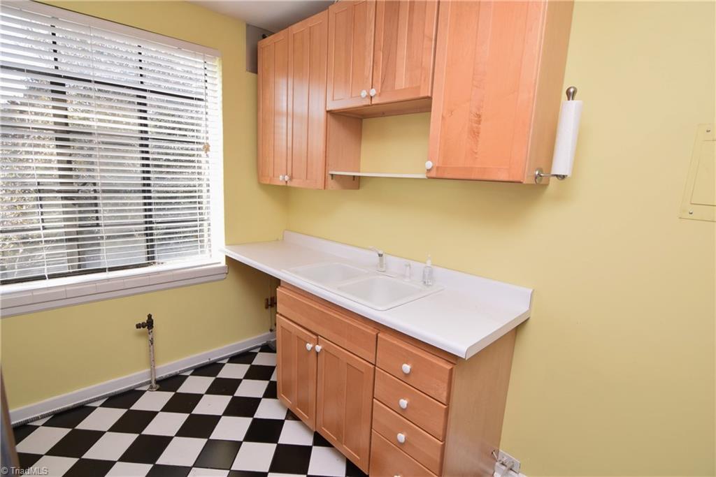 1217 North Main Street, Unit D High Point, NC 27262 - Photo 11 of 30 Gallery Image 11