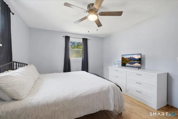 $339,000 | 8 Manor Road, Montville, CT 06370