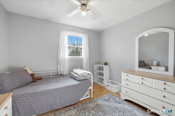 $339,000 | 8 Manor Road, Montville, CT 06370