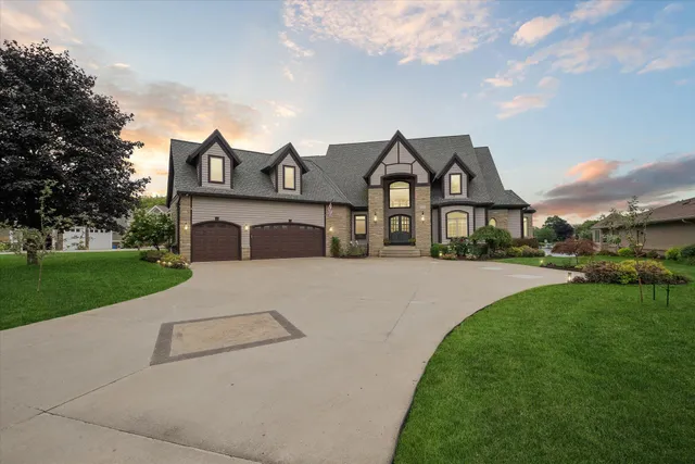 $3,224,000 | 4349 Island View Drive, Fenton, MI 48430