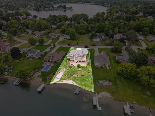 $3,224,000 | 4349 Island View Drive, Fenton, MI 48430