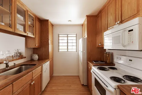 $725,000 | 947 18th Street, Unit 6, Santa Monica, CA 90403