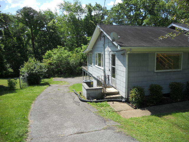 116 Euclid Circle Oak Ridge, TN 37830 - Photo 24 of 26 L side