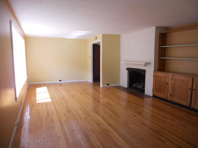 116 Euclid Circle Oak Ridge, TN 37830 - Photo 5 of 26 live rm (1)