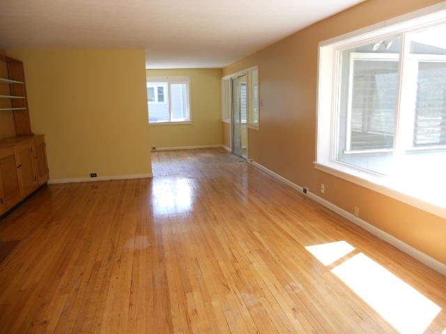 116 Euclid Circle Oak Ridge, TN 37830 - Photo 6 of 26 live rm (2)