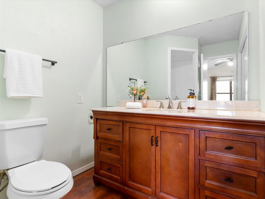 5900 Birchhill Road Watauga, TX 76148 - Photo 15 of 24 Primary Ensuite