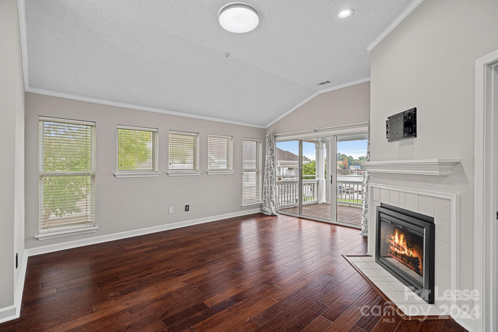 1314 Torrence Circle Davidson, NC 28036 - Photo 4 of 31