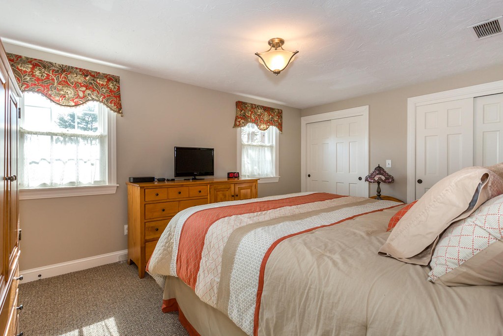 407 Erin Road, Unit 407 Stoughton, MA 02072 - Photo 15 of 24 Gallery Image 15